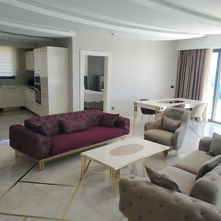 Stylish Home With Shared Pools And Fantastic Sea View Near Beach In Alanya Apartmán *
