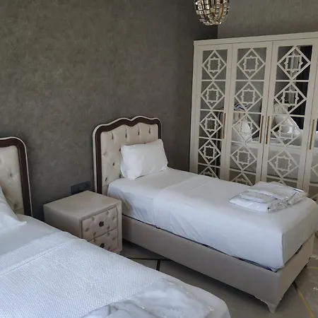 Lejlighed Stylish Home With Shared Pools And Fantastic Sea View Near Beach In Alanya Konaklı