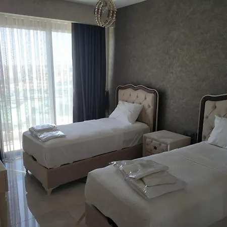 Lejlighed Stylish Home With Shared Pools And Fantastic Sea View Near Beach In Alanya Konaklı